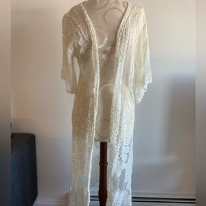 women’s cream/white lace & mesh beach cover up